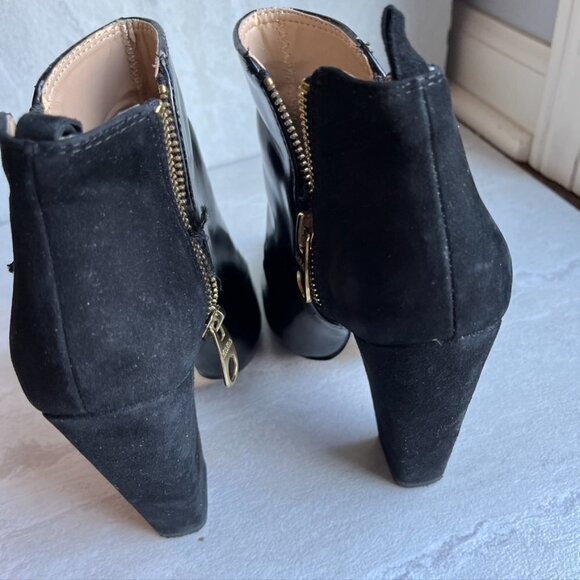 ** Zara Trafaluc black Leather suede zip-up ankle booties EU 37 gold hardware - Picture 7 of 10